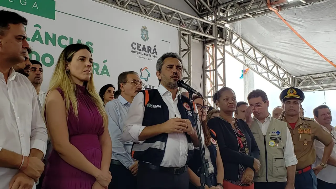 Imagem da notícia: Elmano diz que Governo do Ceará está 'compromissado' com o pagamento do piso da enfermagem