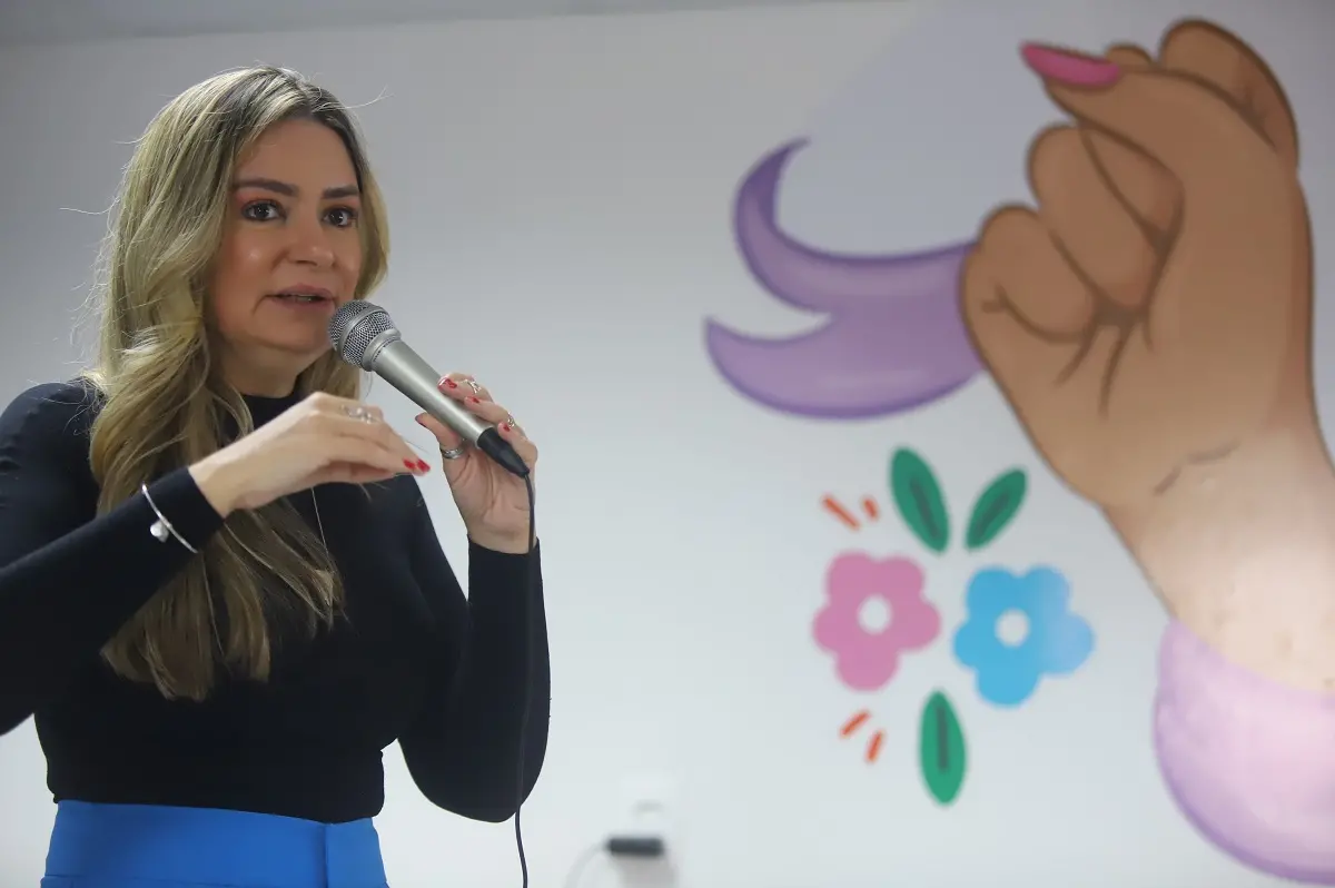 Imagem da notícia: Prestes a assumir vaga, Augusta Brito negocia CCJ no Senado: 'Já cheguei com uma audácia bem grande'