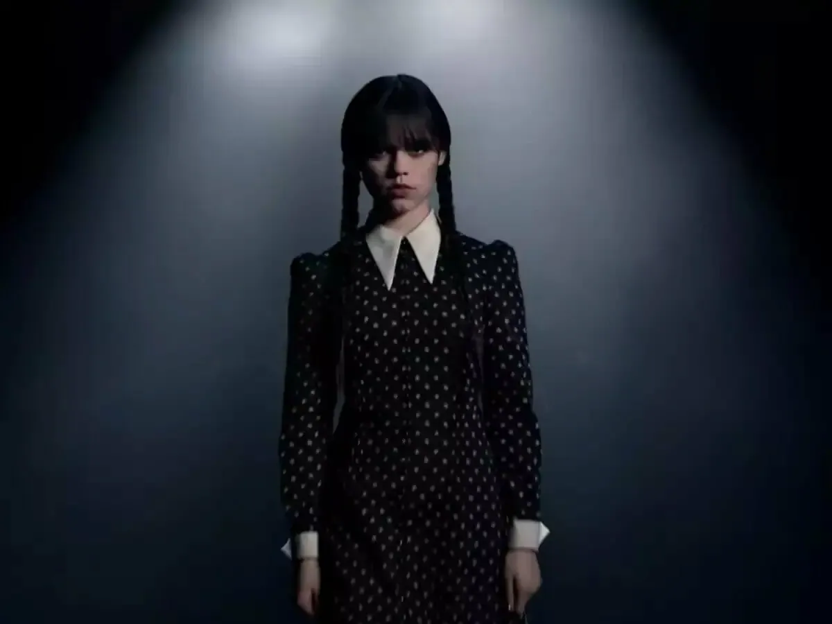 Série de Wandinha Addams voltou ao hype com releitura da Netflix