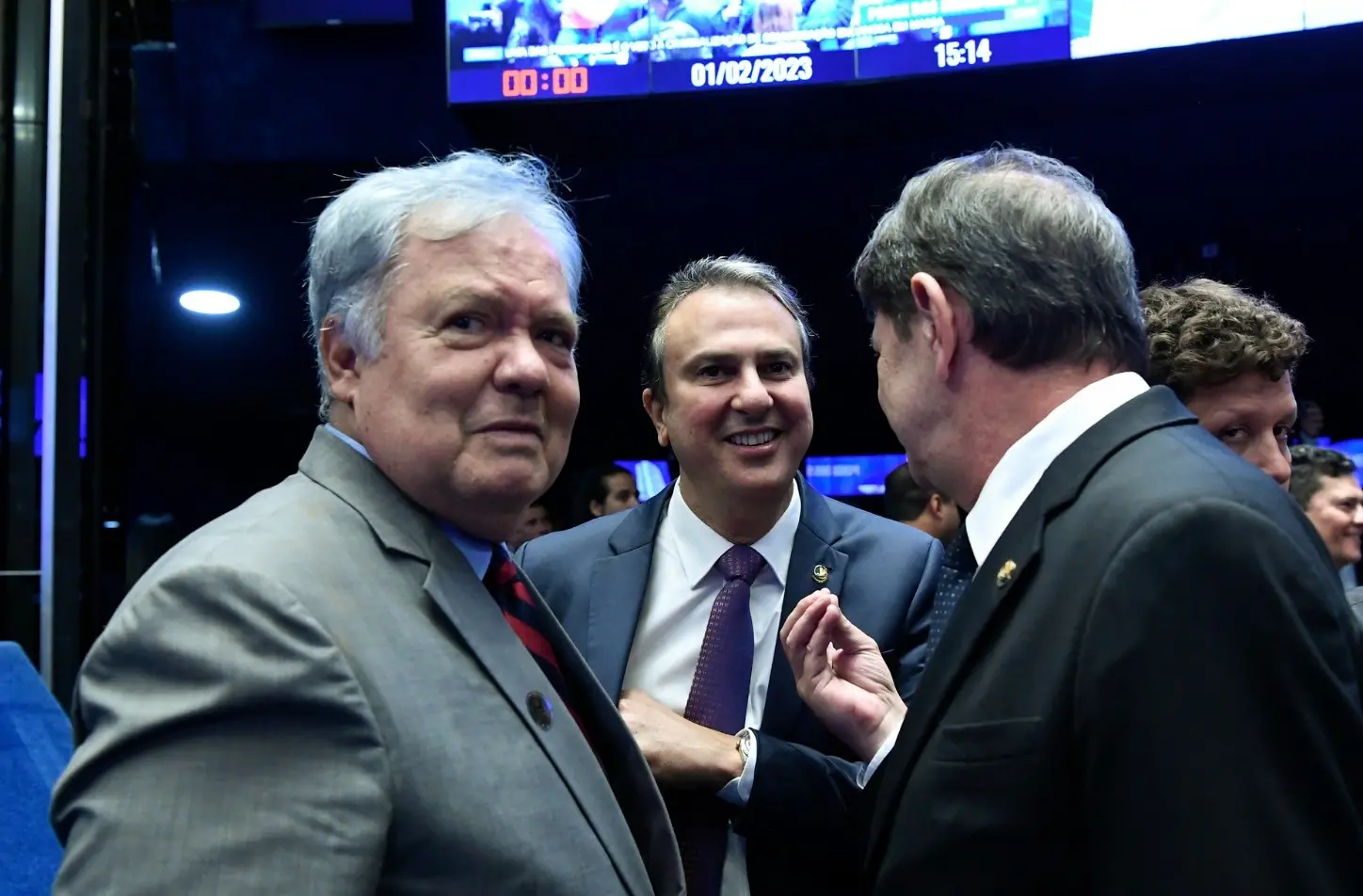 Imagem da notícia: Camilo e outros 26 senadores tomam posse no Congresso; acompanhe