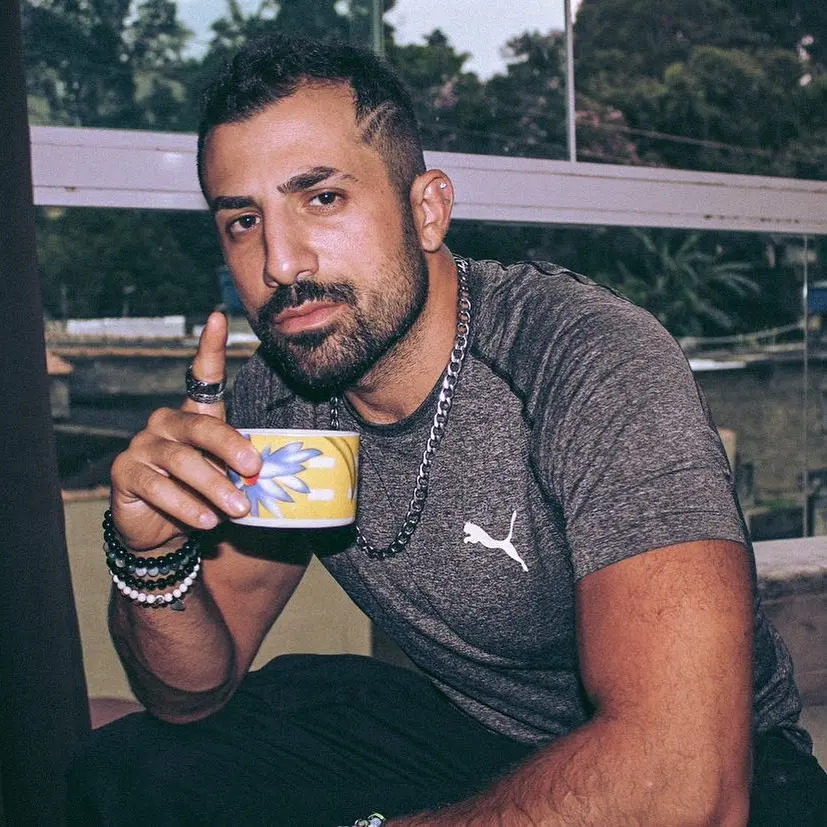 Imagem da notícia: Ex-BBB Kaysar viaja para ver a família após terremoto na Síria e Turquia