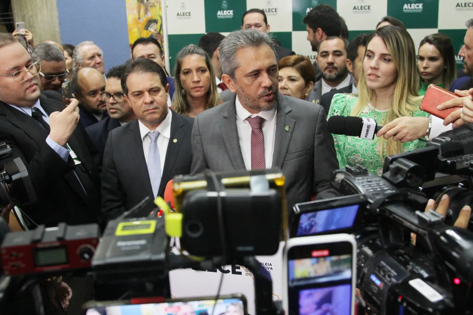 Imagem da notícia:  O que se sabe do mutirão de cirurgias eletivas prometido pelo governador Elmano