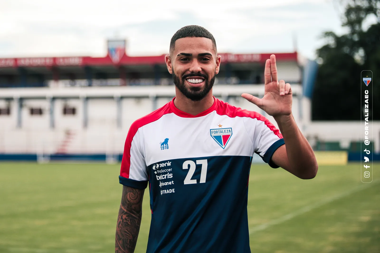 O Fortaleza investiu R$ 6 milhões na contratação do meia Calebe junto ao Atlético-MG