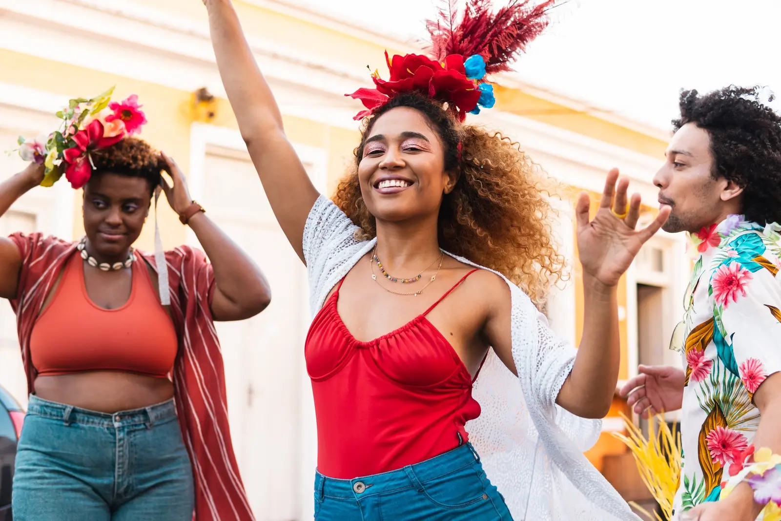 Imagem da notícia Terça de Carnaval é feriado? Veja o que diz a lei para trabalhadores