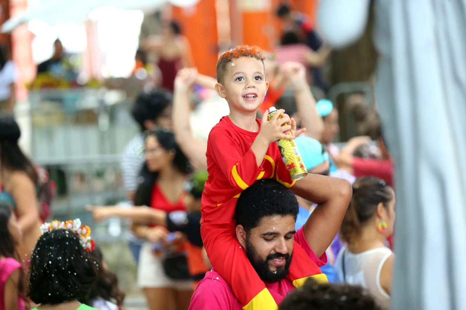 Primeiro dia de Carnaval infantil no Passeio Público, em Fortaleza