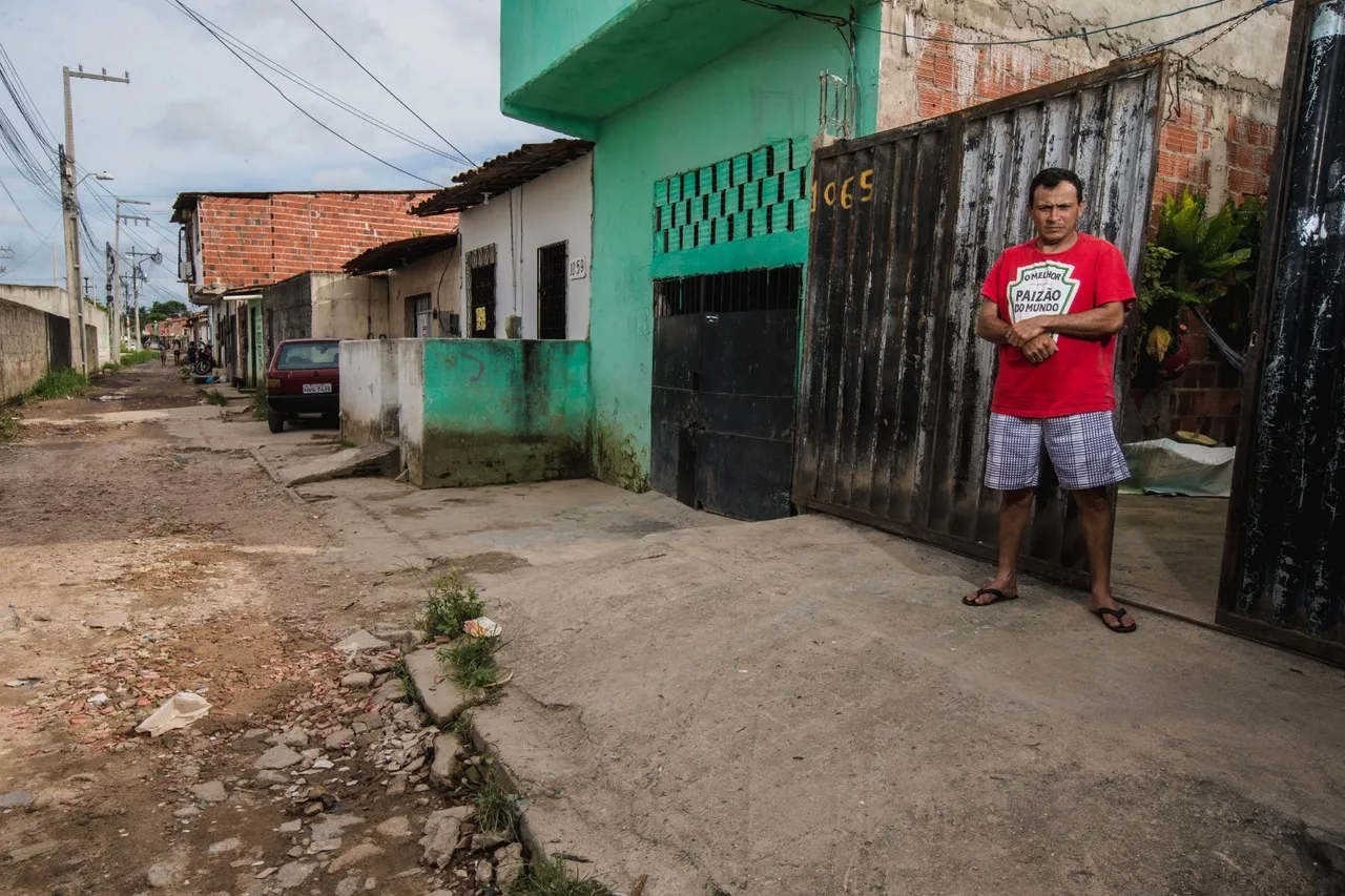 Pé direito da casa diminuiu devido aos aterramentos