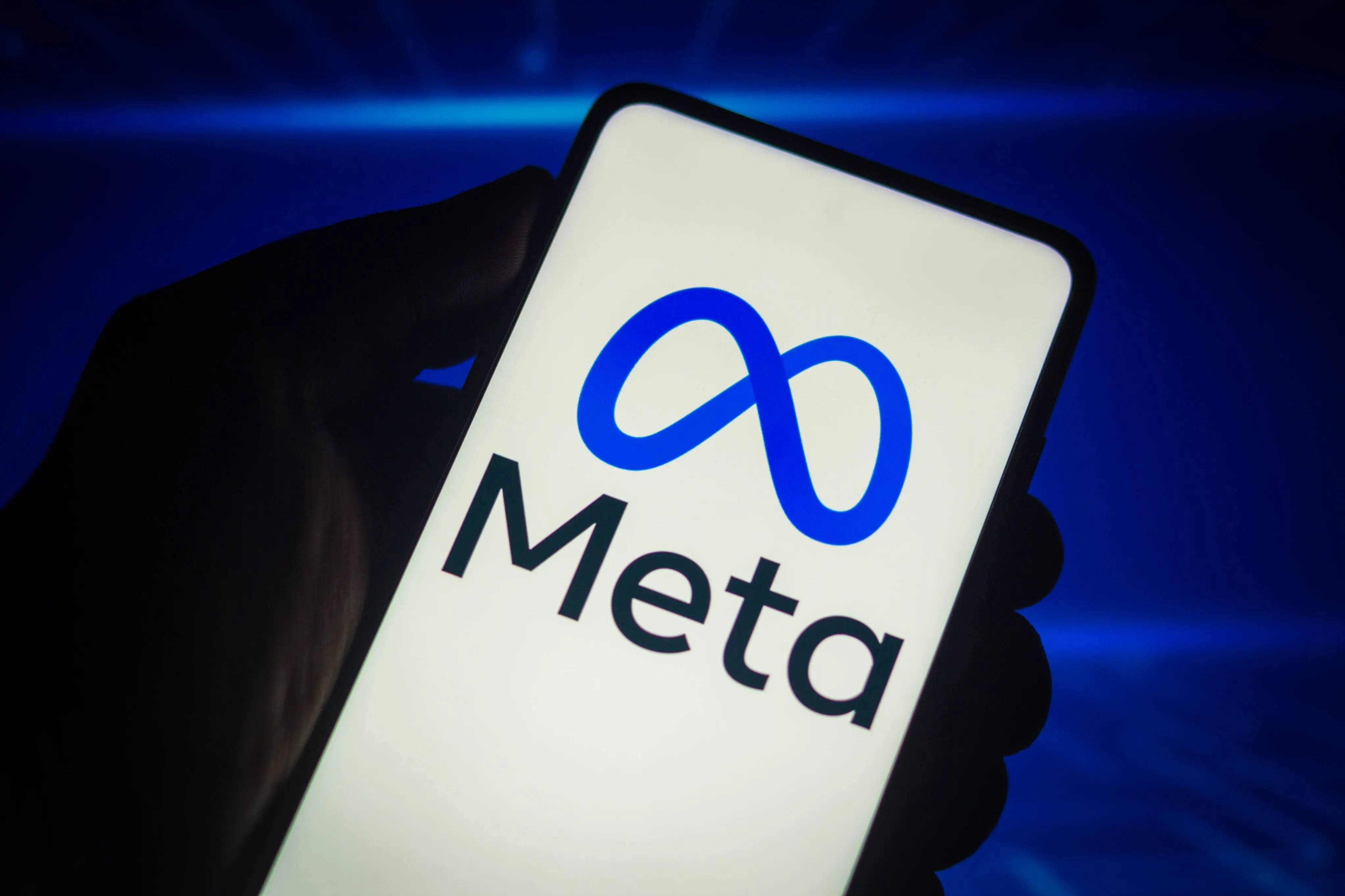 Imagem da notícia: Meta anuncia LLaMA, ferramenta de inteligência artificial para rivalizar com ChatGPT