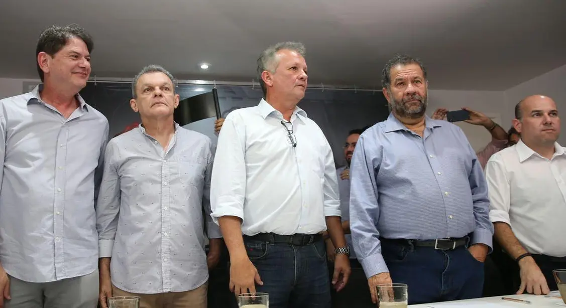 Imagem da notícia: Cinco pontos para entender a queda de braço no PDT do Ceará pós-crise de 2022