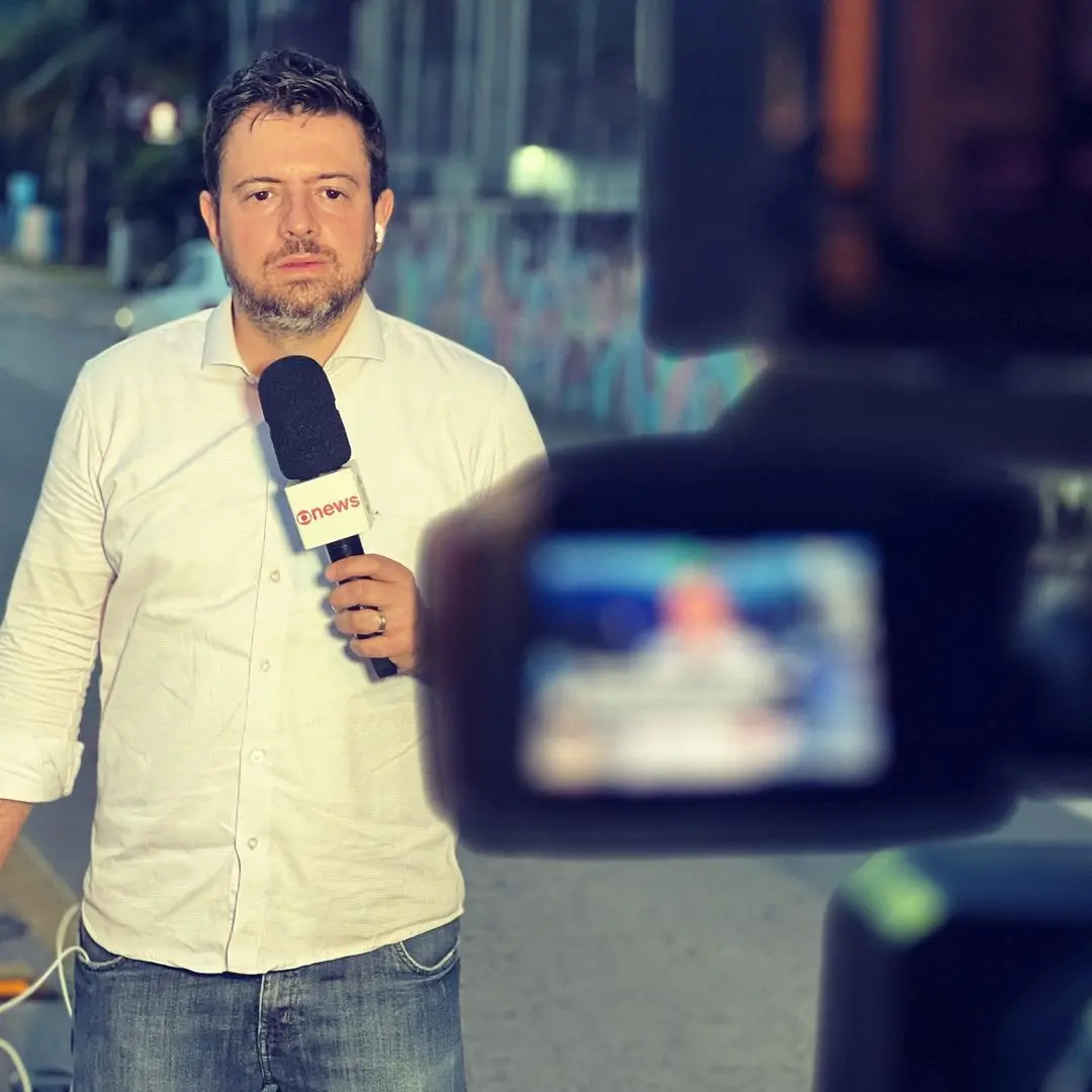 Imagem da notícia: Repórter da Globonews anuncia saída após 10 anos na emissora: 'obrigado'