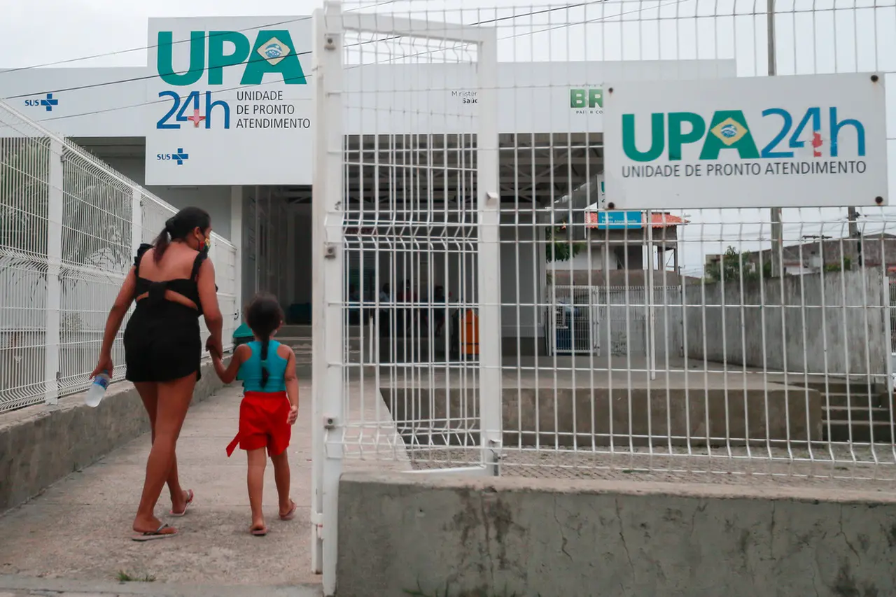 Imagem da notícia: Atendimentos por gripes triplicam no início de março nas UPAs de Fortaleza; confira cuidados