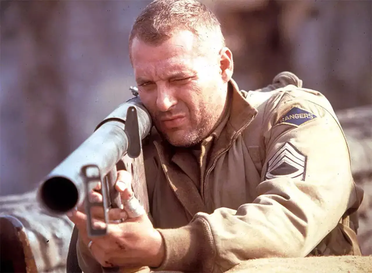 Imagem da notícia: Tom Sizemore, astro de ‘O resgate do soldado Ryan’, morre aos 61 anos  