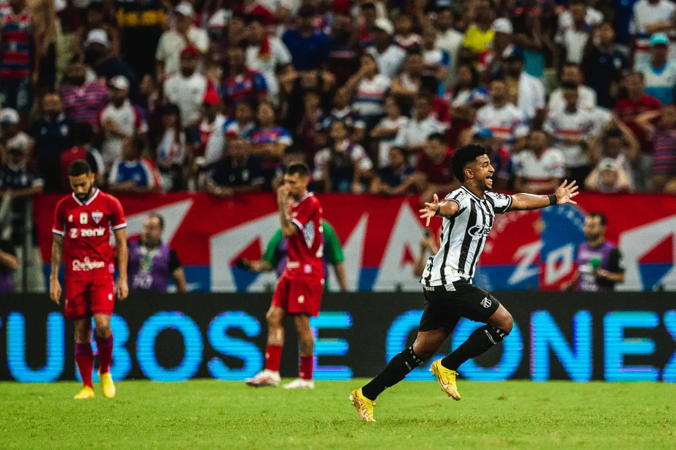 Imagem da notícia Ceará chega ao 10º jogo invicto em 2023 e tem hegemonia no Clássico-Rei da Copa do Nordeste; veja