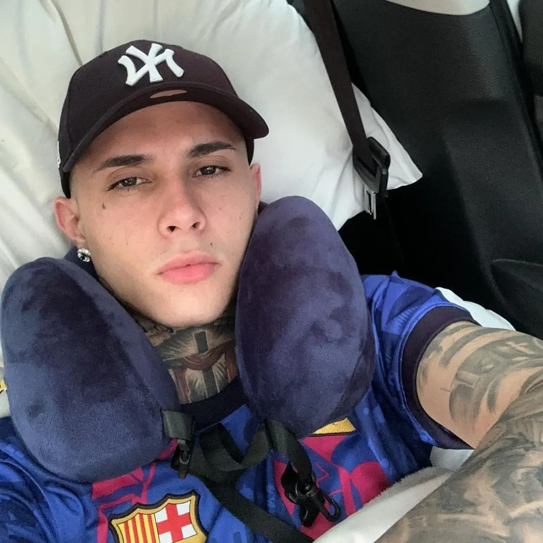 Imagem da notícia: Horas antes de ser preso, MC Paiva desabafou sobre mãe pedir apartamentos e carro: 'fora de si'