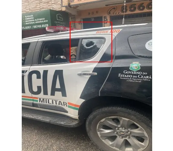 Imagem da notícia: Preso por balear PM em Fortaleza fez a própria namorada adolescente de 'escudo humano', diz Polícia
