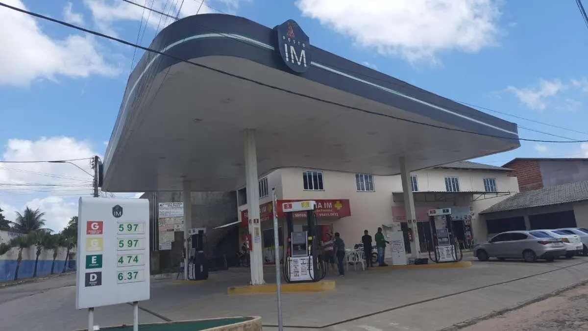 Imagem da notícia: Empresário dono de posto de combustíveis preso por receptação no CE é solto após decisão da Justiça