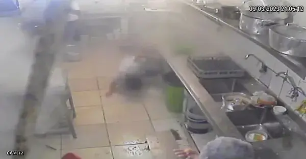 Imagem da notícia: Cozinheira morre após panela de pressão explodir em seu 1° dia de trabalho em SP