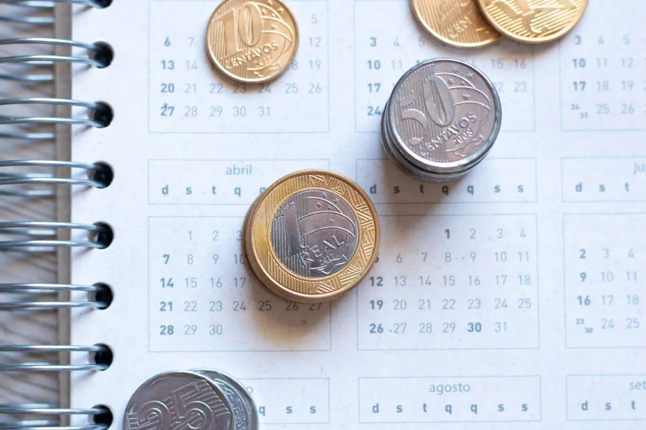 Imagem da notícia: Saiba quais são os 7 erros mais comuns na organização financeira pessoal e como evitá-los