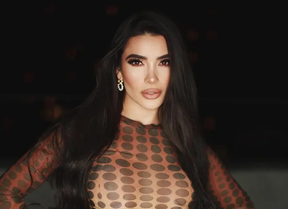 Imagem da notícia: Quem é Dania Mendez, mexicana cotada para o intercâmbio do BBB 23 e conhecida por barracos