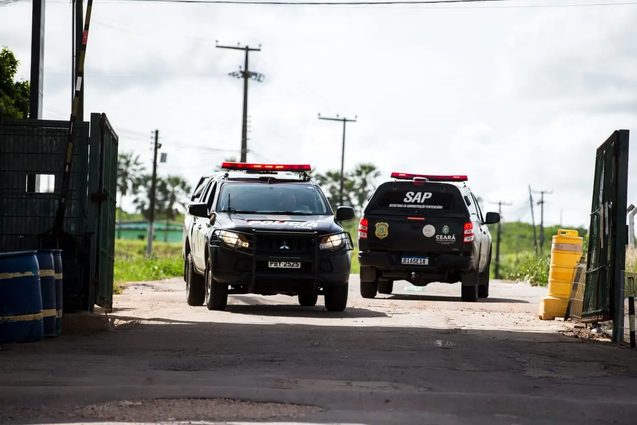 Imagem da notícia: 11 presos fogem de unidade prisional em Itaitinga