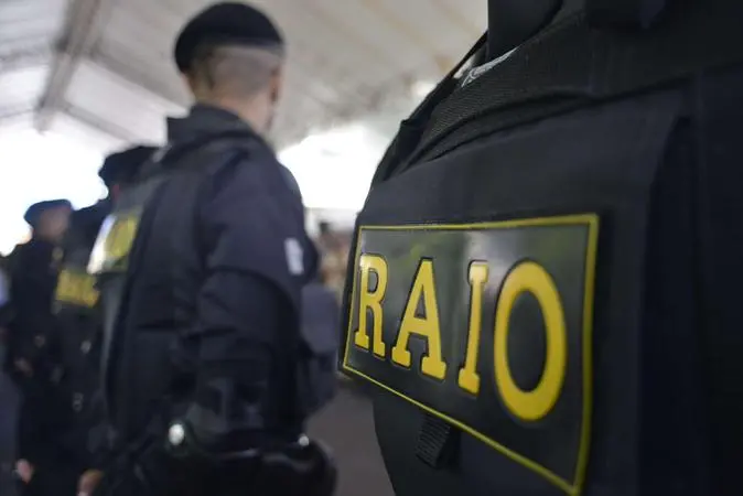 Imagem da notícia: Homens suspeitos de roubo seguido de estupro são presos em Boa Viagem, no Ceará 