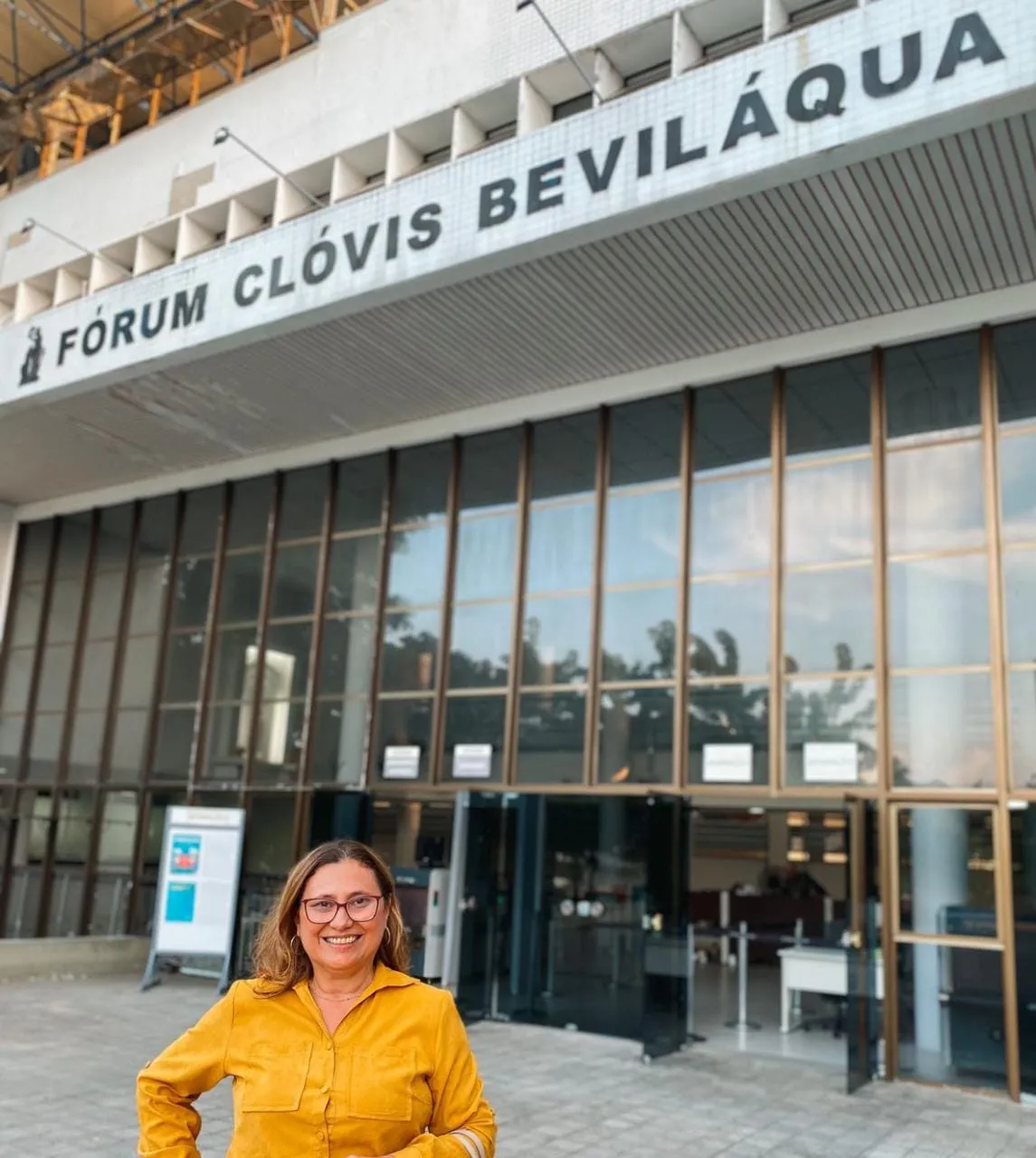 Eva foi aprovada no exame da OAB aos 56 anos, antes mesmo de concluir o curso de Direito
