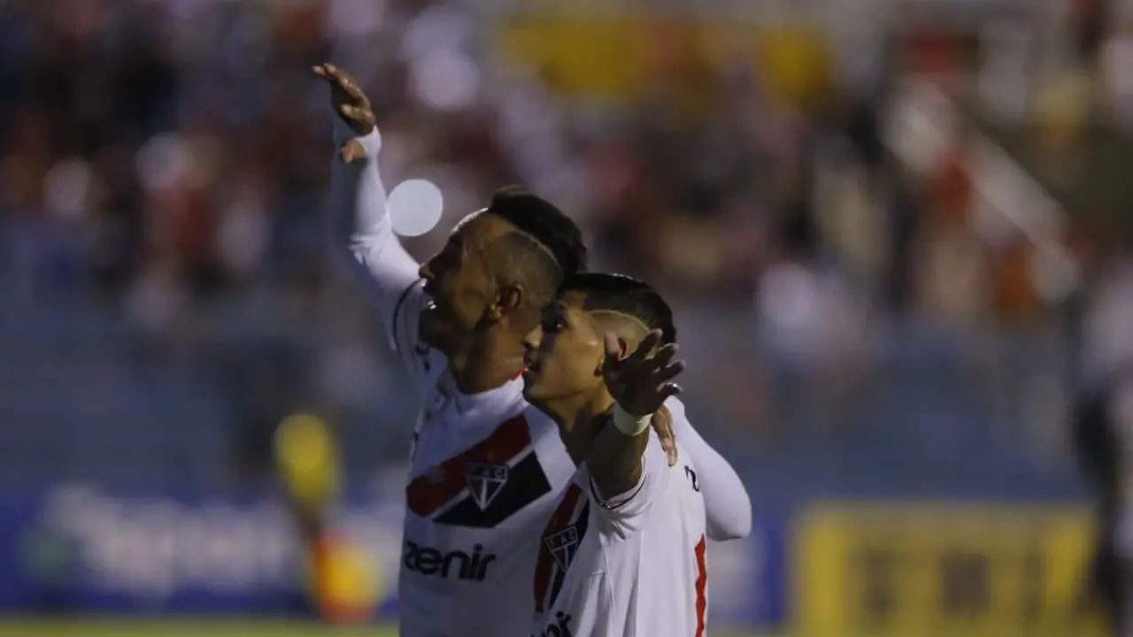Imagem da notícia Ciel e Erick Pulga estão entre artilheiros do futebol brasileiro em 2023; veja lista de goleadores