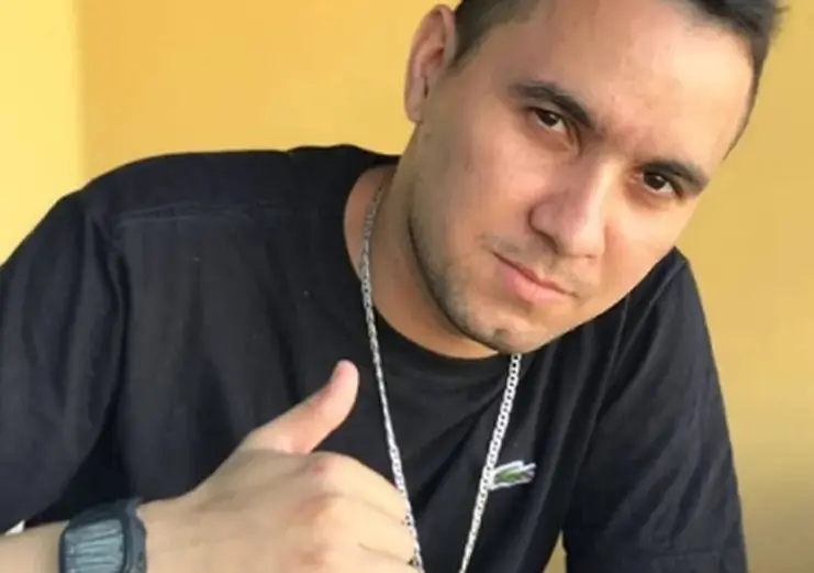 Imagem da notícia: Dupla é presa por suspeita de participação na morte de torcedor no bairro Serrinha, em Fortaleza