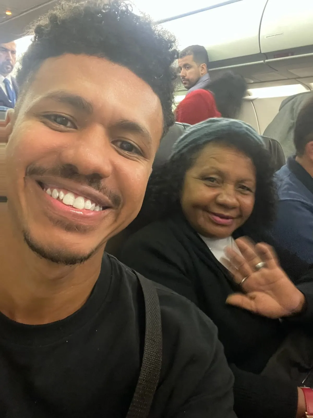 Jean encontrou a prima e organizou o encontro da família