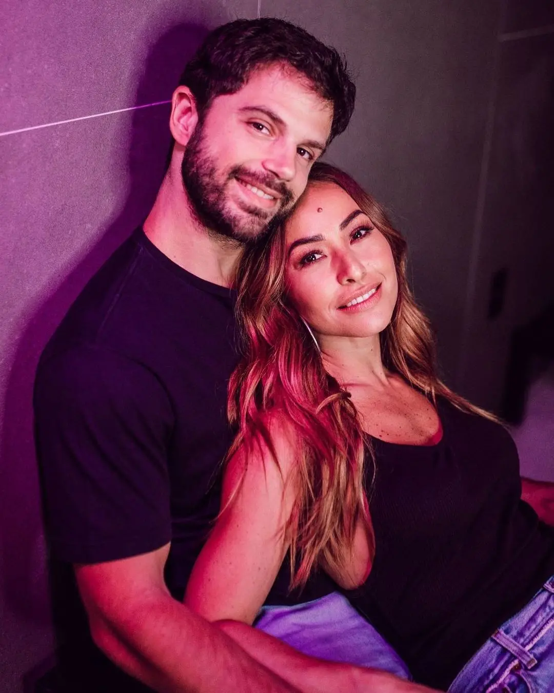 Imagem da notícia: Famosos reagem à separação de Sabrina Sato e Duda Nagle