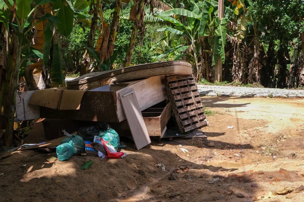 Moradores acumulam perdas de pertences por conta das chuvas