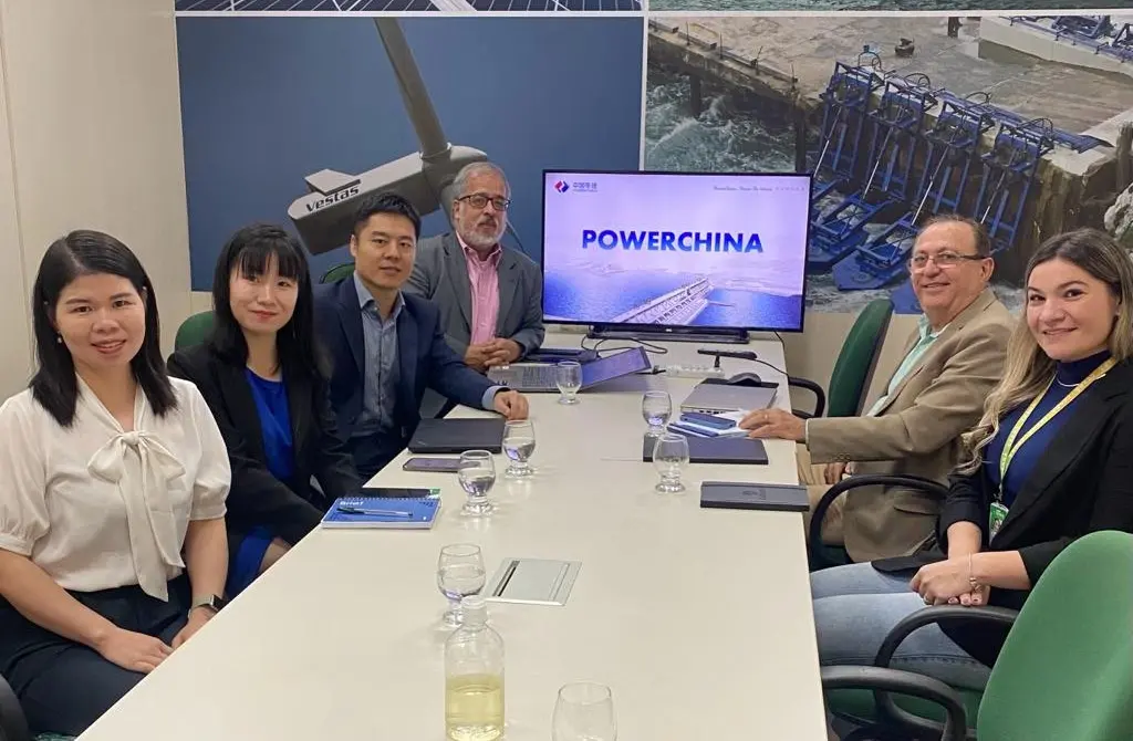 Imagem da notícia: Empresa chinesa investe R$ 1,8 bilhão em parque solar no interior do Ceará
