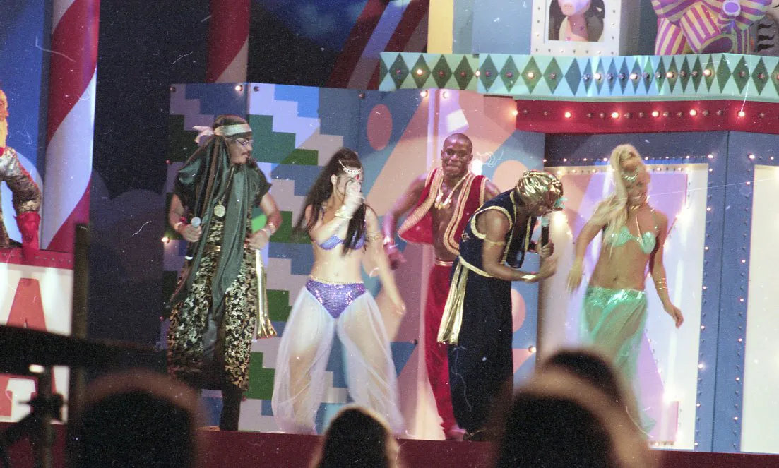 Grupo É O Tchan em apresentação no especial gravado no Beach Park