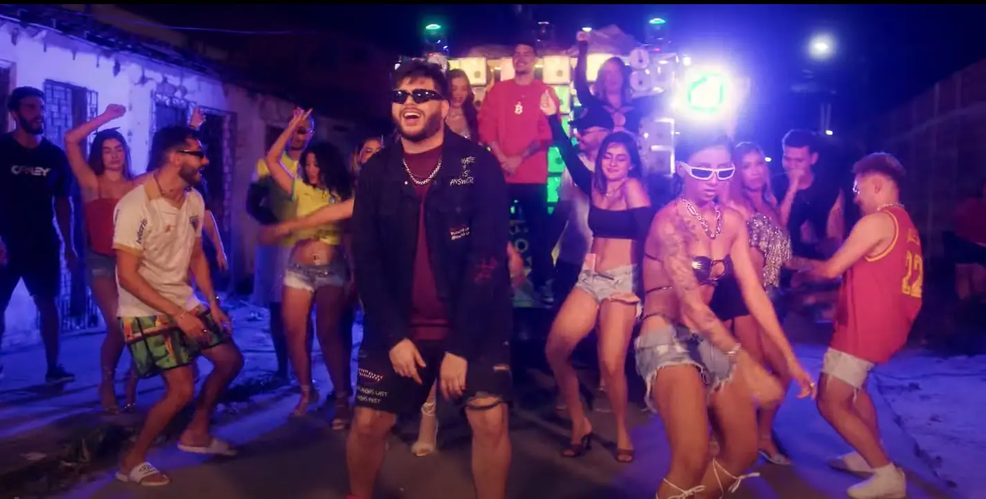Imagem da notícia: Após 'Novinha do Only Fans', cearense Kadu Martins aposta em novo hit; assista