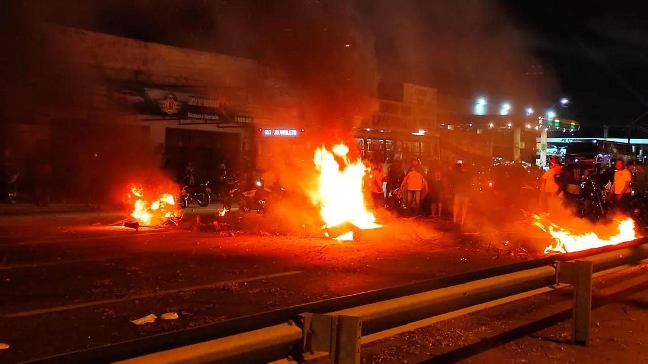 Imagem da notícia: PF faz operação contra organizadores de manifestações antidemocráticas no Ceará