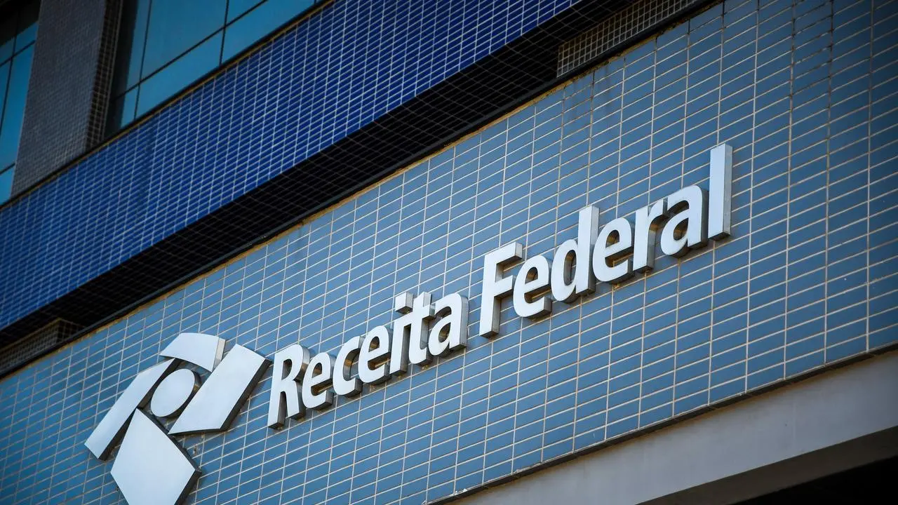 Imagem da notícia: Para subir receita, Haddad mira setores isentos e com incentivos fiscais
