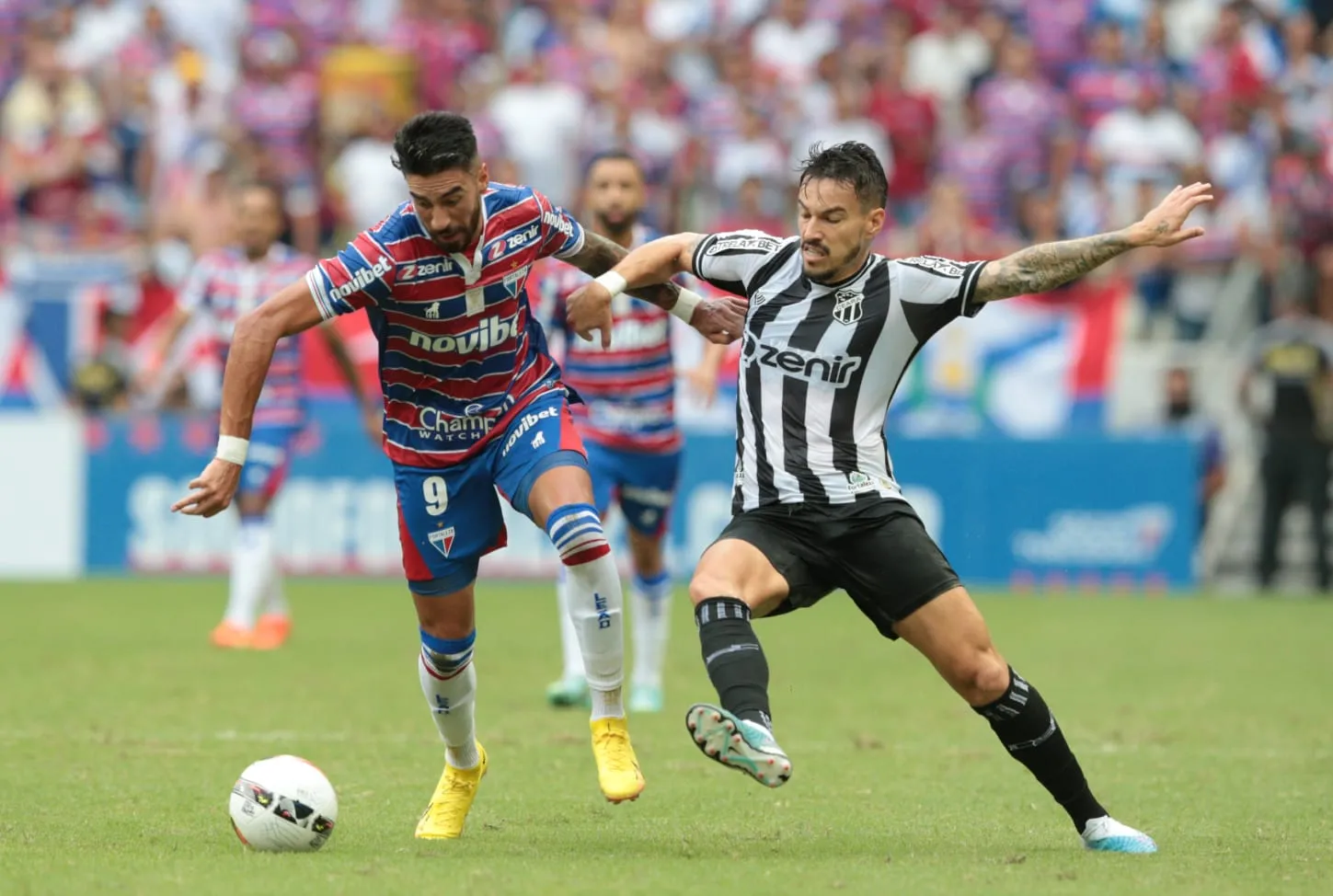 O Fortaleza venceu o Ceará por 2 a 1, pelo jogo de ida da final do Campeonato Cearense