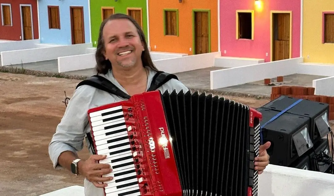 Imagem da notícia: Dorgival Dantas constrói 'Cidade do Forró' no Rio Grande do Norte; veja fotos
