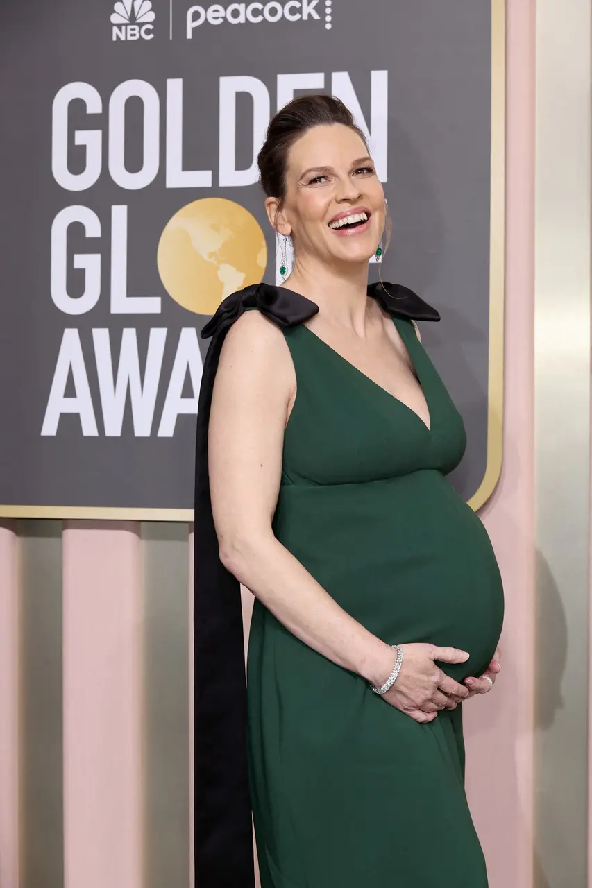 Imagem da notícia: Hilary Swank dá à luz casal de gêmeos aos 48 anos: 'não foi fácil'