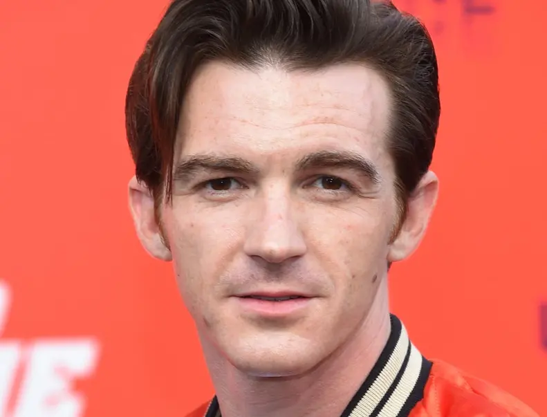 Imagem da notícia: Ator Drake Bell é encontrado após ser dado como desaparecido pela Polícia
