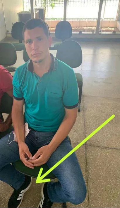 Foto tirada dentro da delegacia