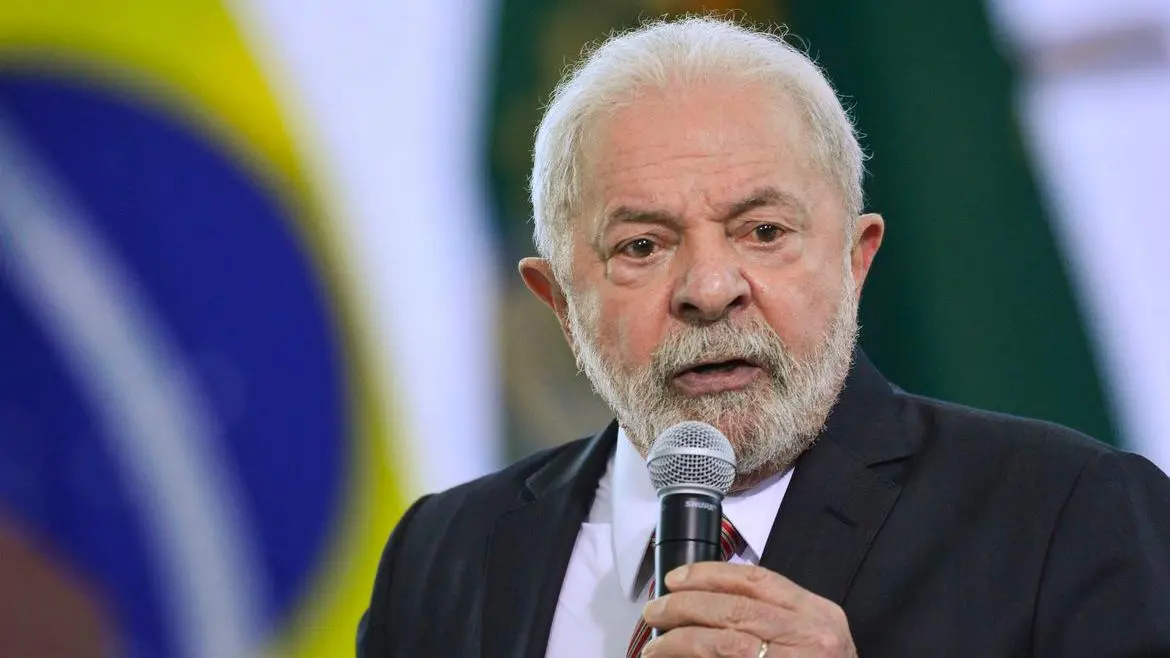 Imagem da notícia: Na China, Lula reúne-se com Xi Jinping. Dólar ou Yuan?