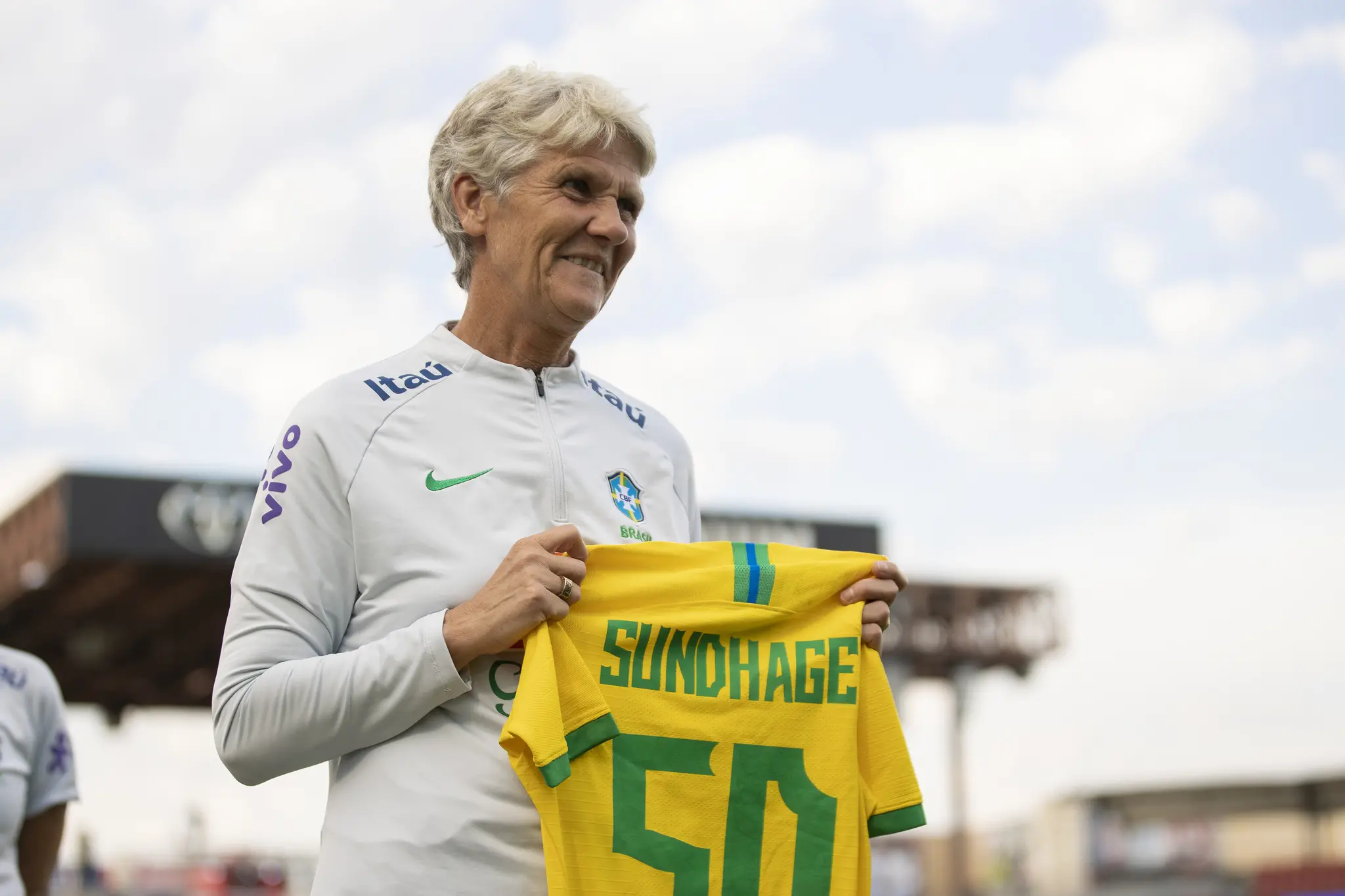Imagem da notícia: Copa do Mundo feminina terá apenas 8 treinadoras à frente das seleções; Veja quem são 