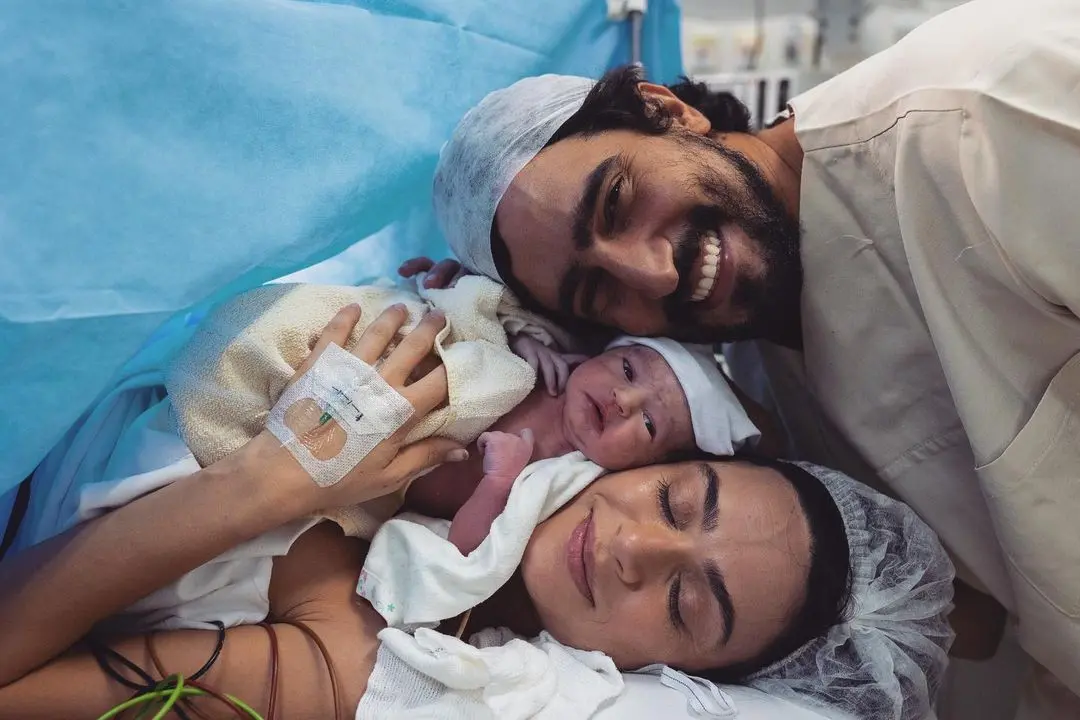 Imagem da notícia: Nasce Tereza, filha de Thaila Ayala e Renato Góes