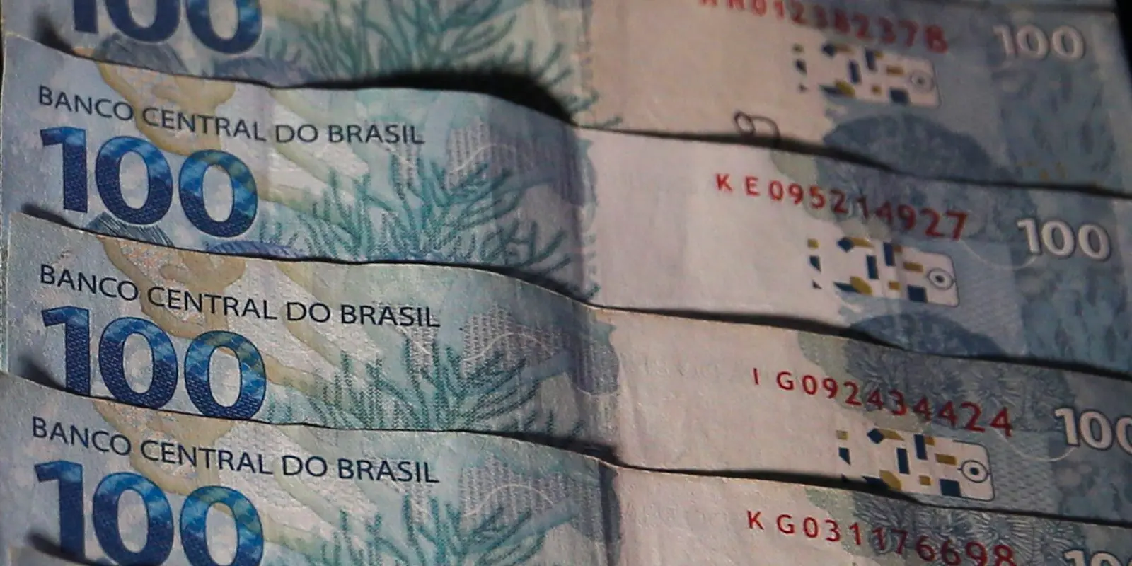 Imagem da notícia: Abono Salarial PIS/Pasep é pago nesta segunda (17) a nascidos em maio e junho; veja calendário