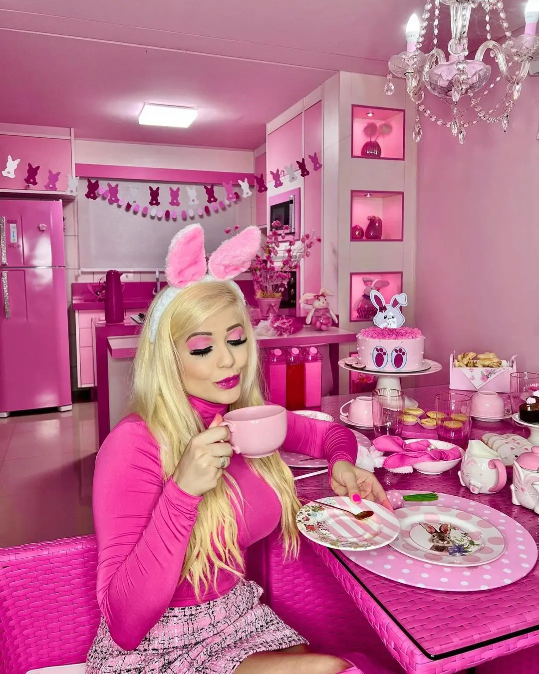 Imagem da notícia: Influenciadora digital gasta mais de R$ 500 mil em casa inspirada na Barbie