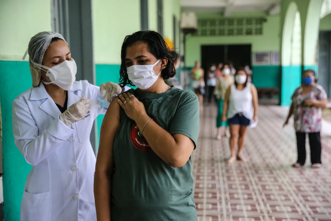Vacina é a principal estratégia para evitar as formas graves de doenças respiratórias