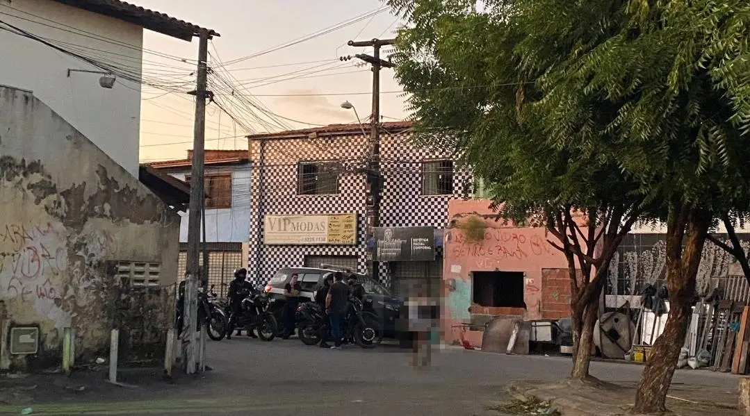 Imagem da notícia: Tiroteio deixa seis pessoas feridas na Sapiranga, em Fortaleza