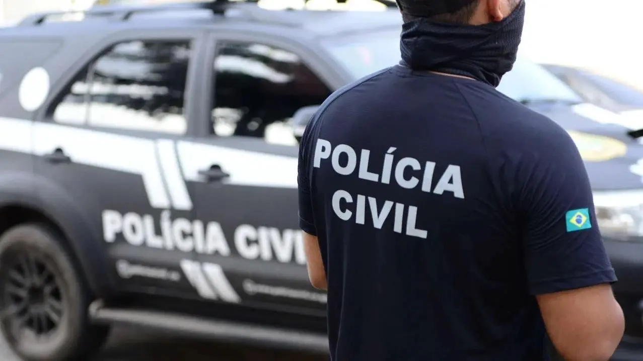 Imagem da notícia: Comerciante é preso em Quixadá por suspeita de estupro a três irmãs menores de idade