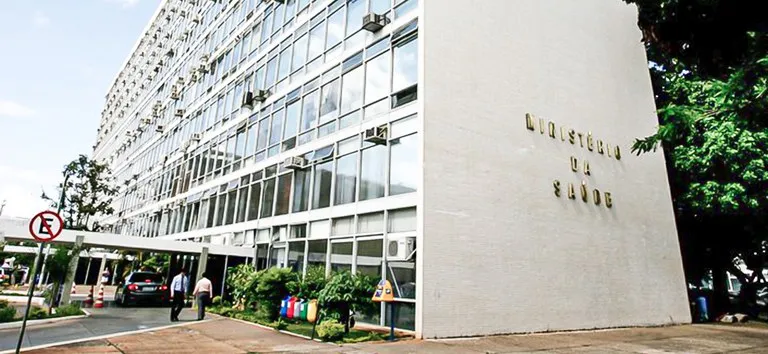 Os recursos para custeio do piso virão de superávit financeiro apurado em 2022 pelo Fundo Social e serão repassados aos estados e municípios pelo Ministério da Saúde