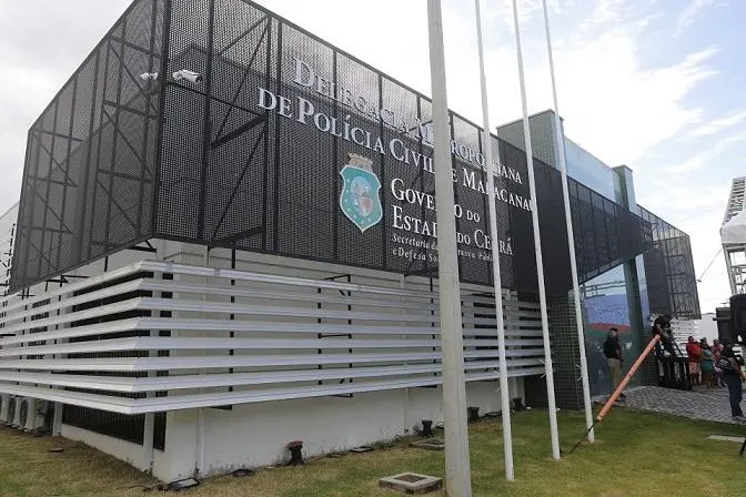 Imagem da notícia: Mulher é morta a tiros em bairro de Maracanaú